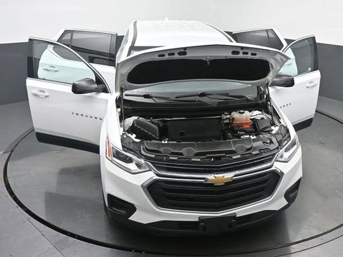 Used 2019 Chevrolet Traverse LS AWD/4WD image 62