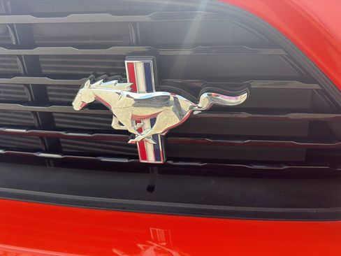 Used 2016 Ford Mustang GT Premium w/ Equipment Group 401A RWD image 40