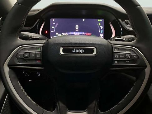 Used 2023 Jeep Grand Cherokee 4WD 4xe image 35