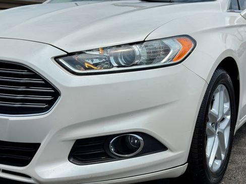 Used 2014 Ford Fusion SE w/ Equipment Group 202A FWD image 7