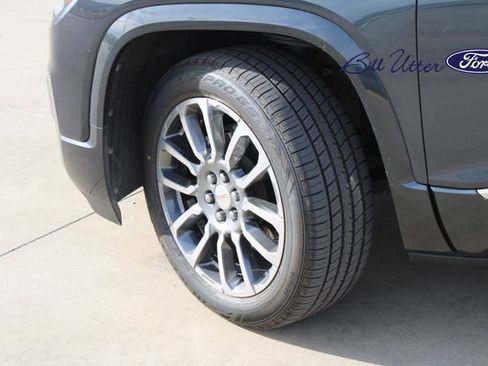 Used 2022 GMC Acadia Denali w/ Denali Ultimate Package image 9