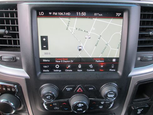 Used 2018 RAM 1500 Big Horn AWD/4WD image 18