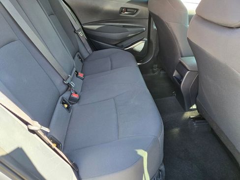 Used 2022 Toyota Corolla LE FWD image 19