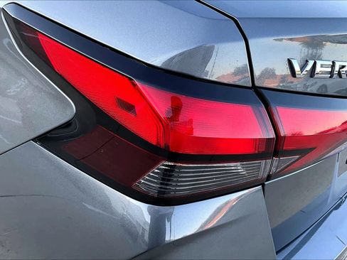 Used 2022 Nissan Versa SV w/ Electronics Package image 29