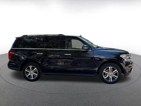 Used 2024 Ford Expedition Limited AWD/4WD image 8