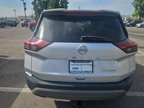 Used 2022 Nissan Rogue SV AWD/4WD image 7
