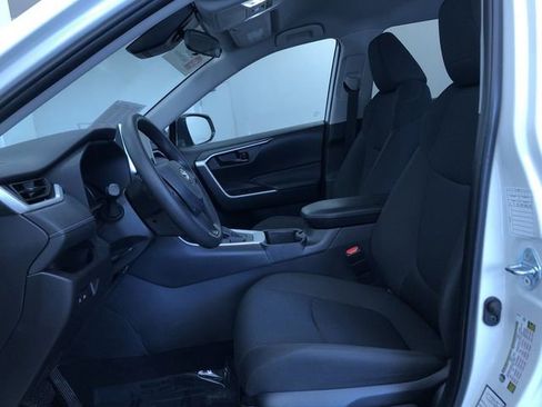 Certified 2025 Toyota RAV4 LE image 18