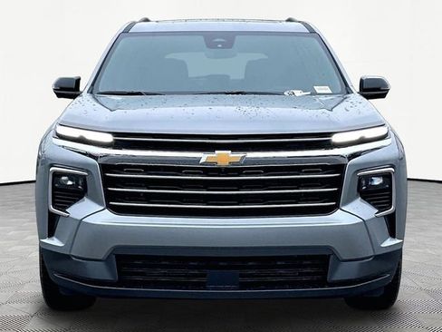 New 2026 Chevrolet Traverse LT w/ Sun and Wheel Package image 2