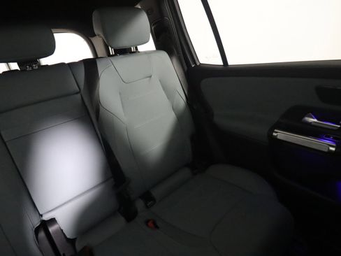 New 2026 Mercedes-Benz GLB 250 image 15