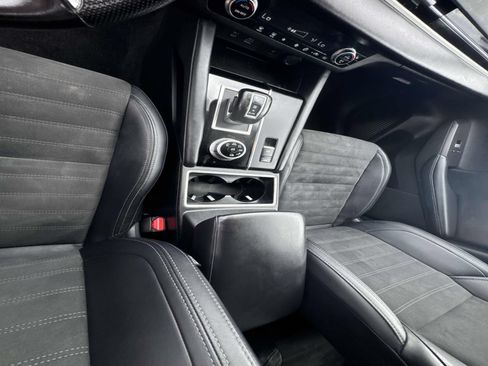 Used 2024 Mitsubishi Outlander SE AWD/4WD image 25