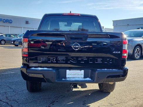 Certified 2025 Nissan Frontier SV image 6