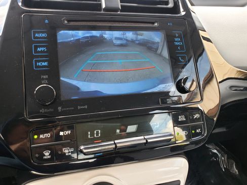 Used 2017 Toyota Prius Three w/ Carpet Mat Package FWD image 3