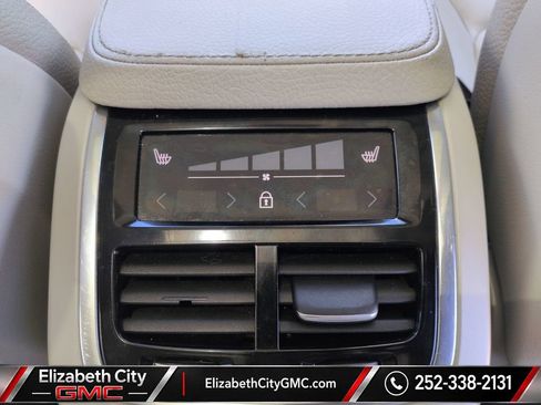 Used 2022 Volvo XC90 T5 Momentum AWD/4WD image 21