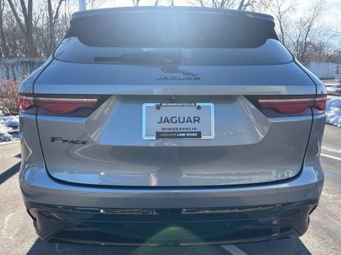 Used 2023 Jaguar F-PACE S image 5