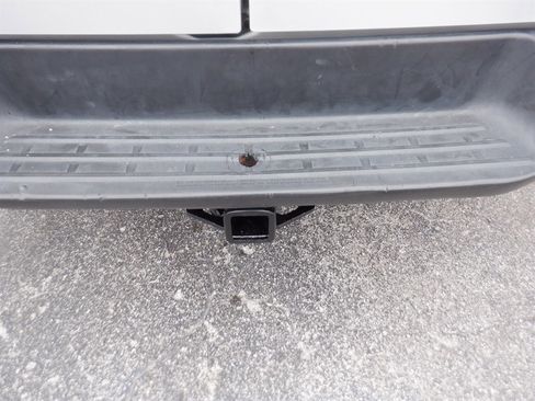 Used 2019 Nissan NV 3500 S image 5