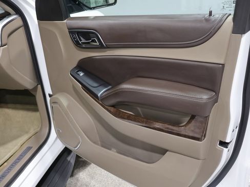 Used 2016 Chevrolet Suburban LT AWD/4WD image 25