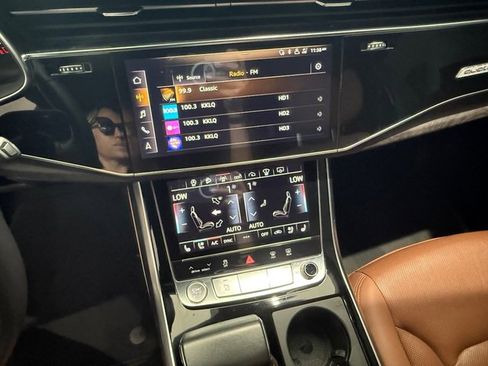 Used 2019 Audi Q8 Prestige w/ Towing Package image 15