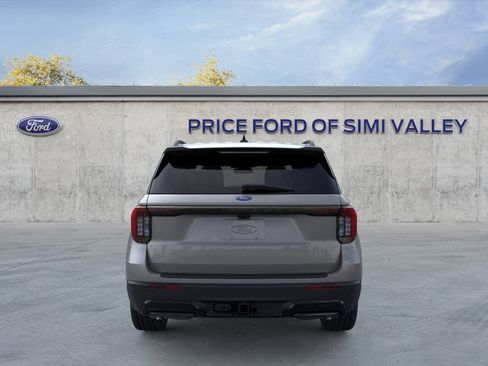 Used 2026 Ford Explorer ST-Line RWD image 5