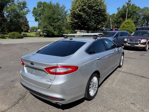 Used 2013 Ford Fusion SE FWD image 9