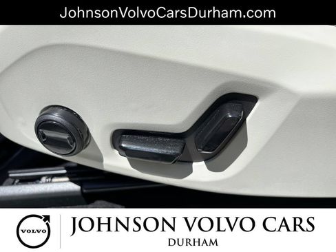 Used 2023 Volvo XC60 B5 Plus w/ Climate Package AWD/4WD image 14