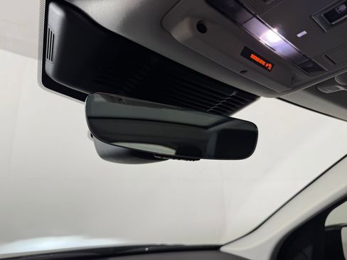 Used 2022 Land Rover Discovery Sport S image 18