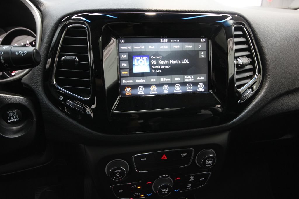 Used 2020 Jeep Compass Latitude AWD/4WD image 18
