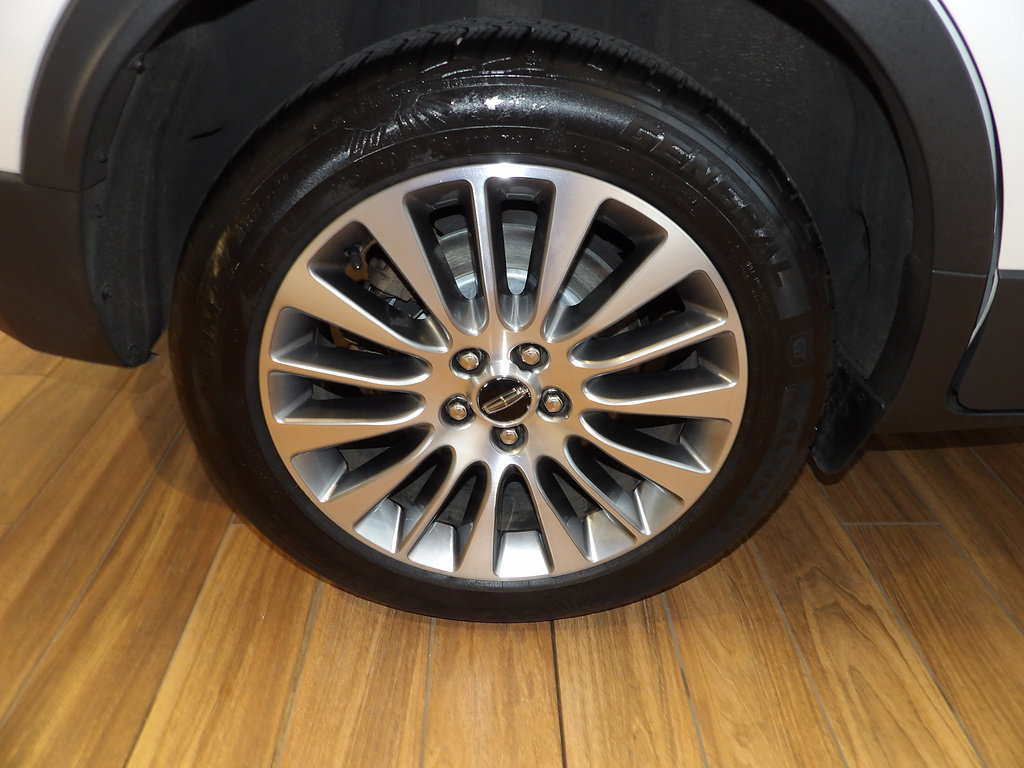 Used 2017 Lincoln MKC Reserve AWD/4WD image 5