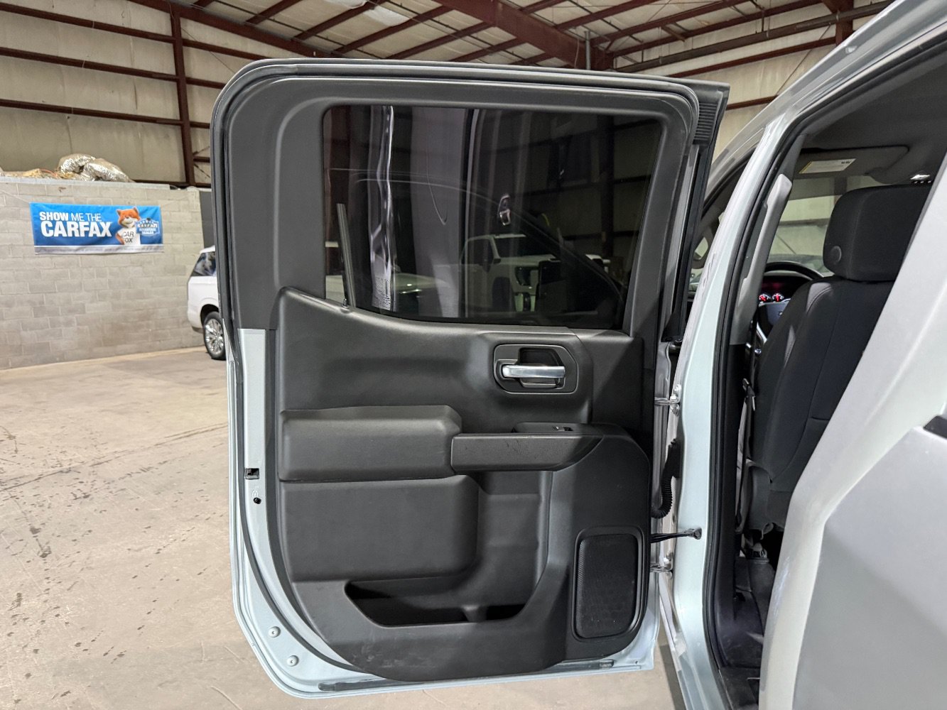 Used 2021 Chevrolet Silverado 1500 LT AWD/4WD image 15