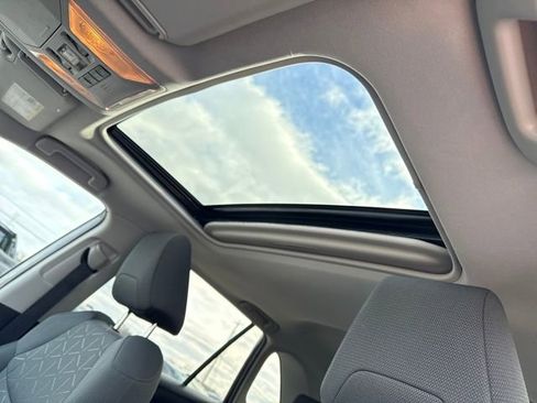 Used 2020 Toyota RAV4 XLE image 23