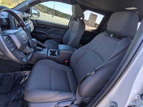 Used 2024 Toyota Tacoma SR5 image 18