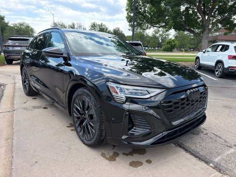Used 2024 Audi Q8 e-tron Prestige w/ Prestige Package AWD/4WD image 28