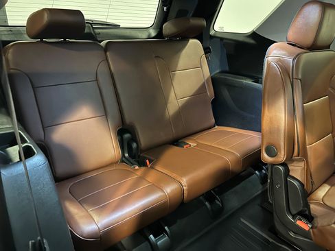 Used 2020 Chevrolet Traverse High Country w/ LPO, Floor Liner Package image 41