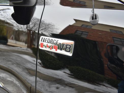 Used 2010 Toyota Tundra Grade 4x2 4dr CrewMax Cab Pick image 36