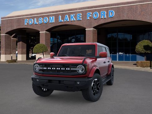 New 2026 Ford Bronco Outer Banks AWD/4WD image 2