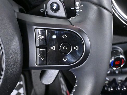 Used 2022 MINI Cooper Clubman S w/ Driver Assistance Package image 13