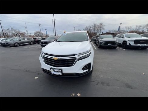 Certified 2024 Chevrolet Equinox LS w/ LS Convenience Package image 3