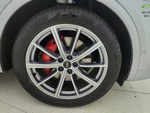 Used 2025 Audi SQ5 Prestige AWD/4WD image 58