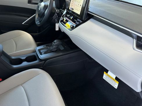 New 2026 Toyota Corolla Cross L FWD image 18