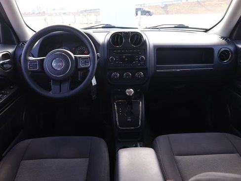 Used 2016 Jeep Patriot Sport w/ Power Value Group image 17