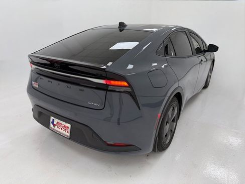 New 2026 Toyota Prius SE image 40