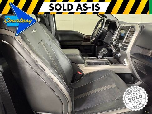 Used 2017 Ford F150 Platinum w/ Equipment Group 701A Luxury RWD image 14