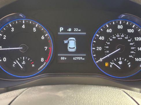Used 2018 Hyundai Kona SE FWD image 24