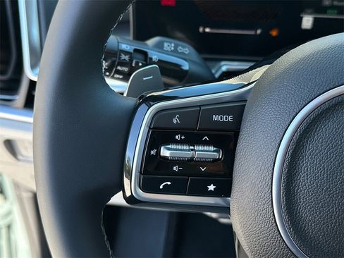 New 2025 Kia Sorento EX w/ EX Panoramic Sunroof Package image 22
