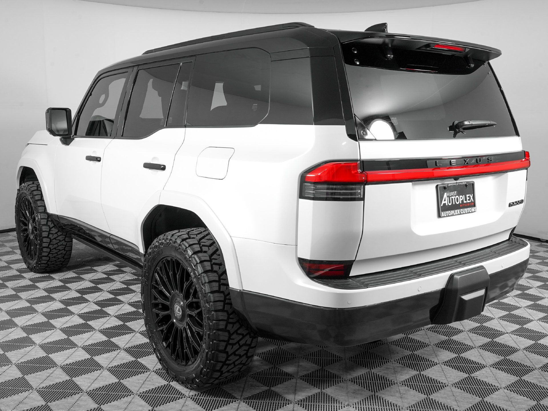 Used 2026 Lexus GX 550 w/ Accessory Package (2T) AWD/4WD image 8