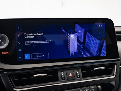 Certified 2025 Lexus ES 300h Ultra Luxury w/ Accessory Package (Z1) image 32