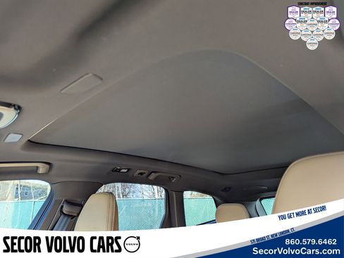 Certified 2023 Volvo XC60 B6 Ultimate w/ Protection Package Premier image 19