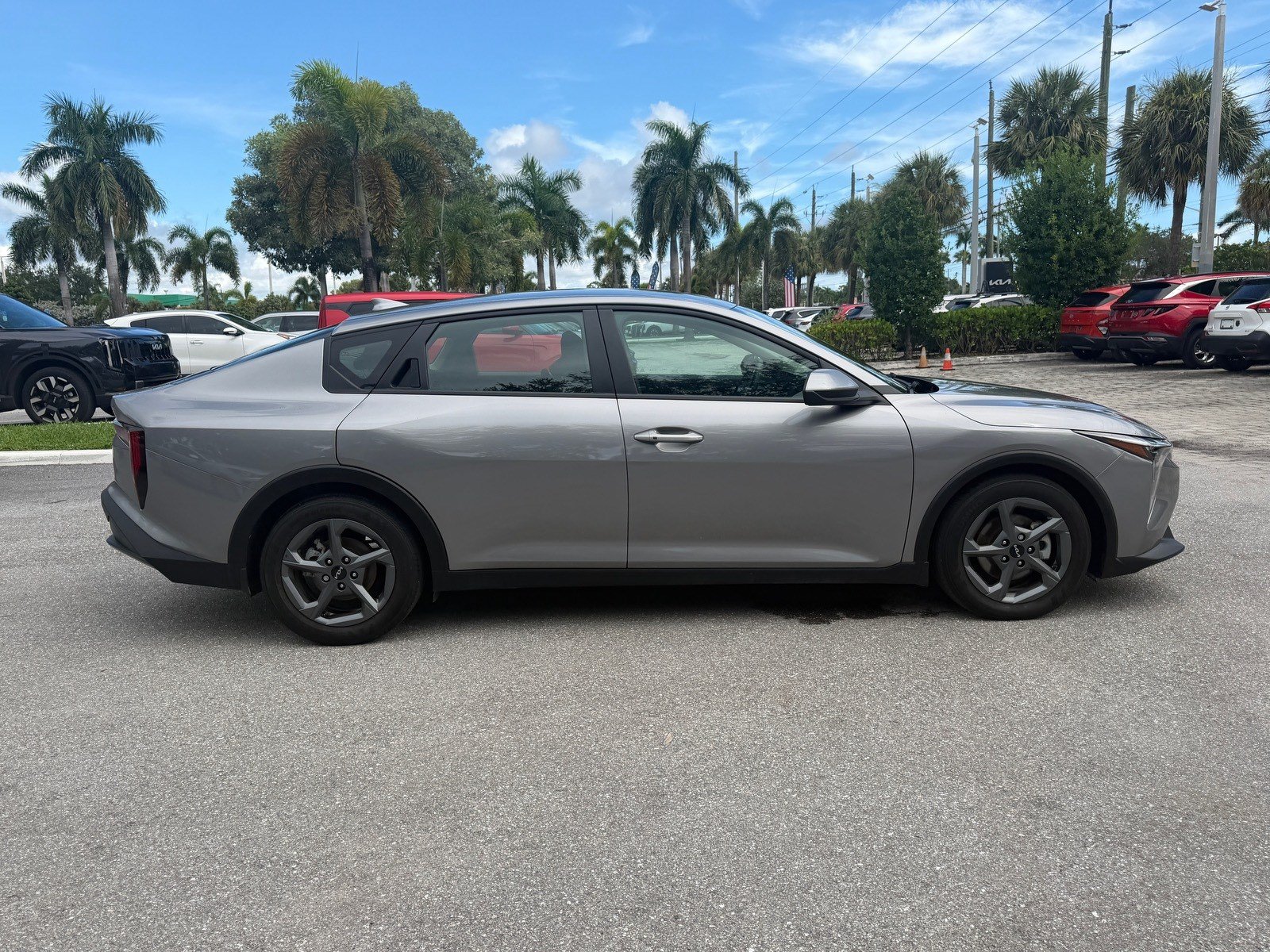 Used 2025 Kia K4 FWD image 8