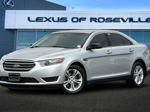 Used 2018 Ford Taurus SE image 1