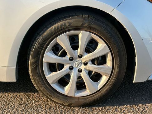 Used 2024 Toyota Corolla LE FWD image 6