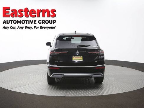 Used 2025 Mitsubishi Outlander SE AWD/4WD image 38